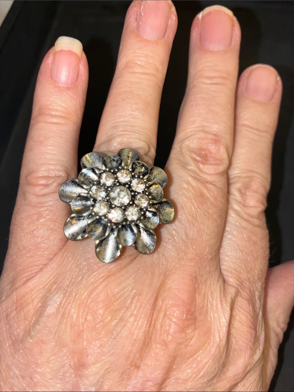 Vintage-Inspired Floral Crystal Statement Stretch Ring - Silver Tone